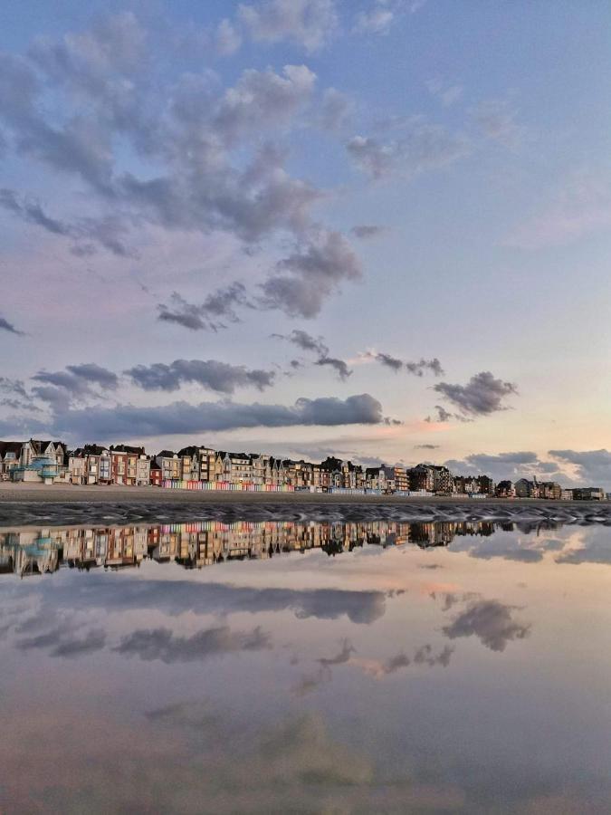 Le Bienvenu - T2 Avec Terrasse Au Coeur De Malo Leilighet Dunkirk Eksteriør bilde